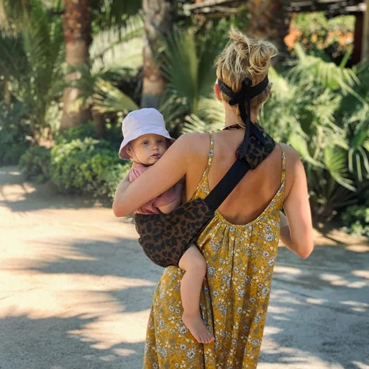 MamaOtter SnuggleCarrier